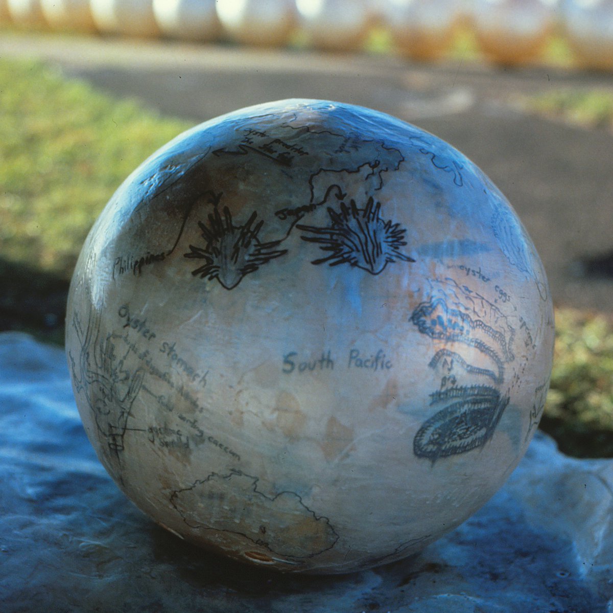 Artist Suzan Shutan’s soundtrack, broadcast from oyster, included facts about oyster anatomy and the pollution of their habitat. 
#theworldisyouroyster #karinfgiusti