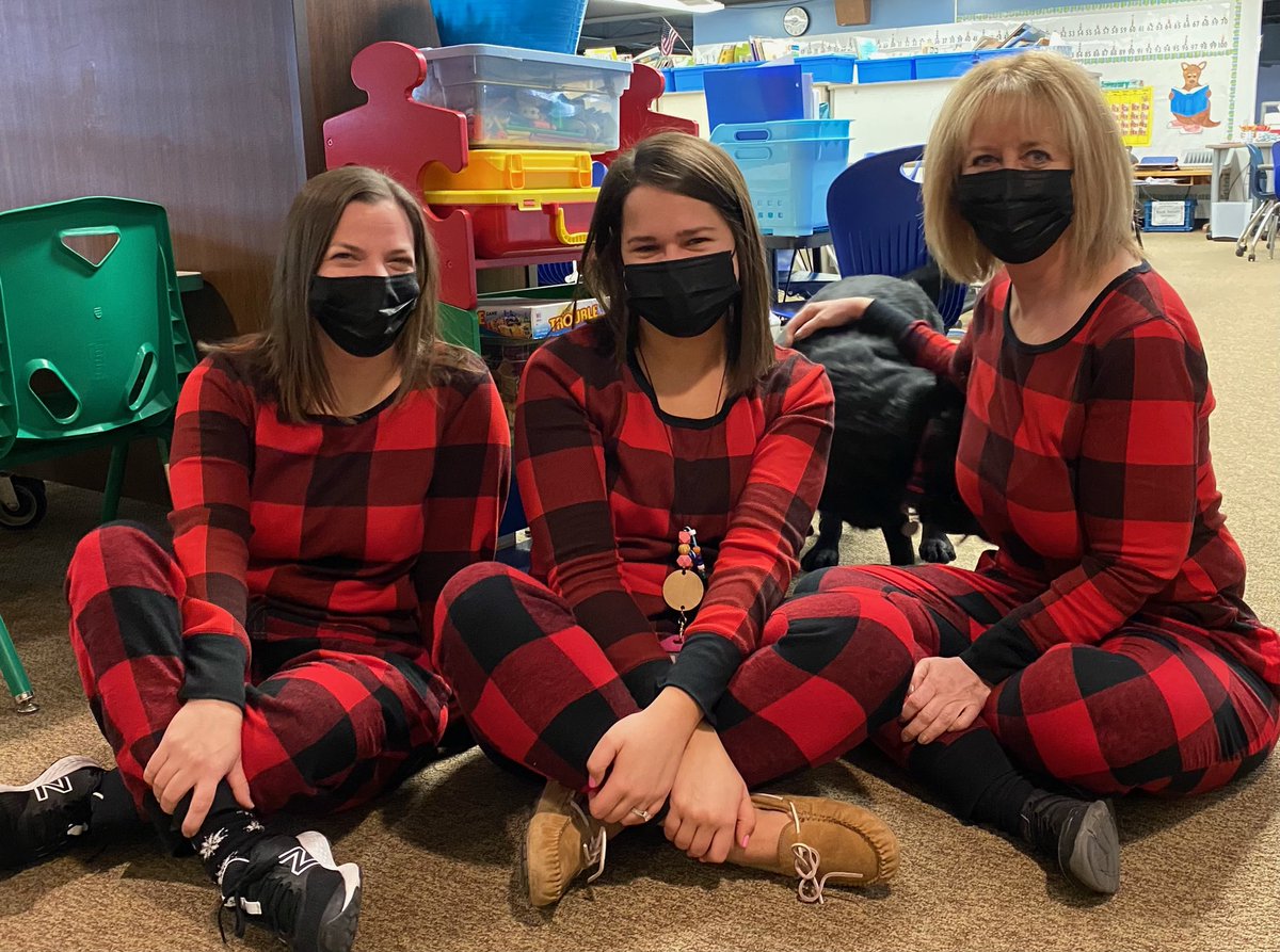 Last year vs. this year. Remote again, but together this time. <a href="/MrsHerak/">Mrs. Herak</a> <a href="/Hansen3rd/">Ms. Hansen</a> #pajamaday #remotelearning #bellflowerway #onceacard