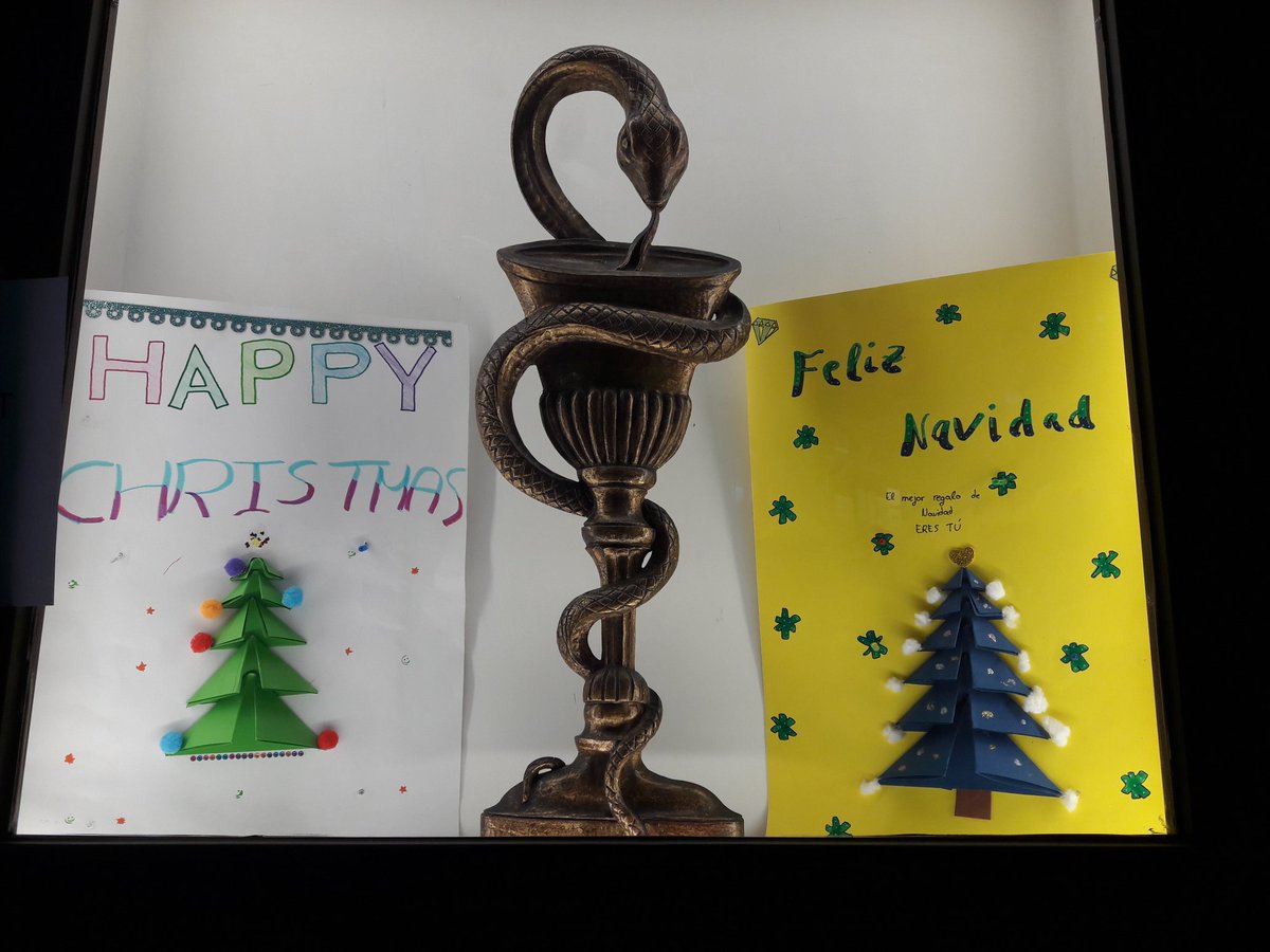 farmacia_marcos's tweet photo. Preciosos y entrañables adornos navideños que nos han traído de @MSalCha . ¡De 5° de primaria! Menudo talento. Nos encanta❤ https://t.co/lQFR0ZOm6E