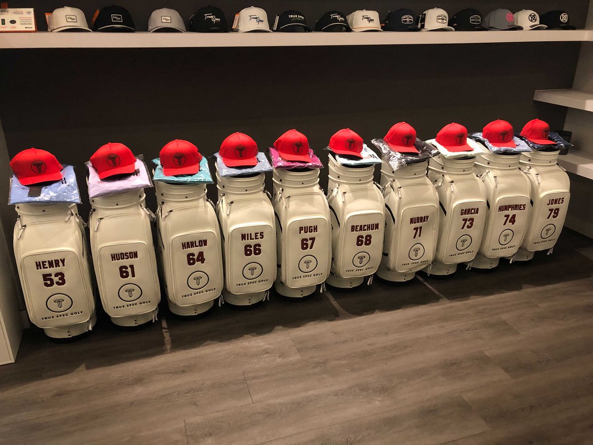 GOLF_com's tweet photo. What does @K1 give his @AZCardinals offensive linemen for the holidays?

A @TrueSpecGolf fitting, custom bags, and a full set of clubs 👀 https://t.co/y8dVHpd14h