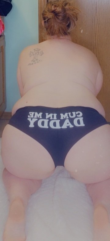 BlueEyedFancy88's tweet photo. RT if I can sit on your face 😉 https://t.co/Z62r6BsG2k