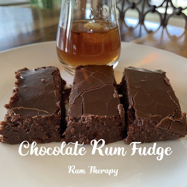 rumtherapy's tweet photo. Fudge with just a little something extra for the adults!๐ chocolate Rum FudgeโฆMmmm! Click the link in our bio for the recipe!
.
.
.
#rum_therapy #rumtherapy #fudge #christmascookies #cookingwithrum #rum #chocolateandrum #chocolatefudge #christmasbaking https://t.co/pDfHNNQqbe https://t.co/GfFLSiZI2q