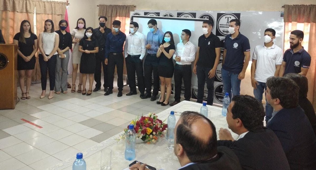 FcytUnca's tweet photo. En la mañana de hoy se llevó a cabo el acto de donación de proyectos elaborados por los alumnos de la FCyT al HRCO: proyecto de pabellón oncológico y ampliación del laboratorio. Estuvieron presentes autoridades de la Universidad, la ciudad y el hospital regional. https://t.co/BCO1ZALSSo