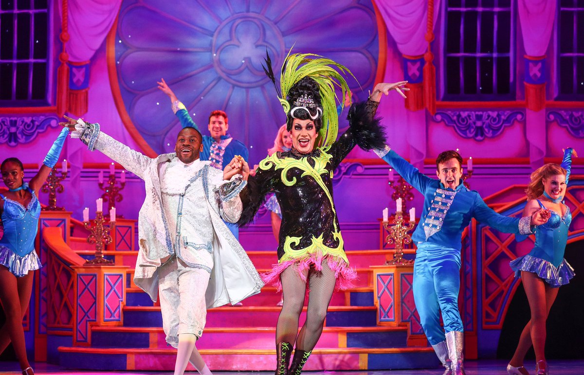 Doesn’t Craig look absolutely fabulous as the wicked stepmother? Congratulations to Craig and all the team down in Southampton on absolutely smashing it at this year's @CinderellaSHamp Panto!

Limited tickets are still available from <a href="/mayflower/">Mayflower</a>