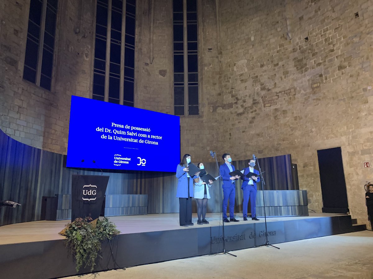 univgirona's tweet photo. Comença l'acte de presa de possessió del Dr. Quim Salvi com a nou rector de la UdG. #rectorUdG. Presenta @fonalleras https://t.co/J6uYOGw14o