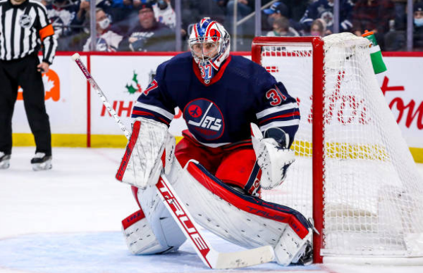 Hellebuyck calls NHL pause 'overkill.'

MORE: tsn.ca/1.1737693