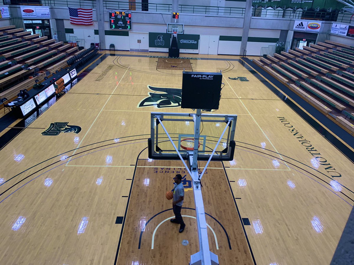TheAlexHayden's tweet photo. The 2021 @TheFCATeam Holiday Tournament starts today @UMOAthletics! 12 games in 3 days all on #TrojanSportsNetwork! @SouthernWayneHS @AthleticsKenan @WCSEagles @GHS_Cougars @APABasketball @Rosewood_HS #SouthJohnston #WaynePrep https://t.co/EBsPd5Lpj2