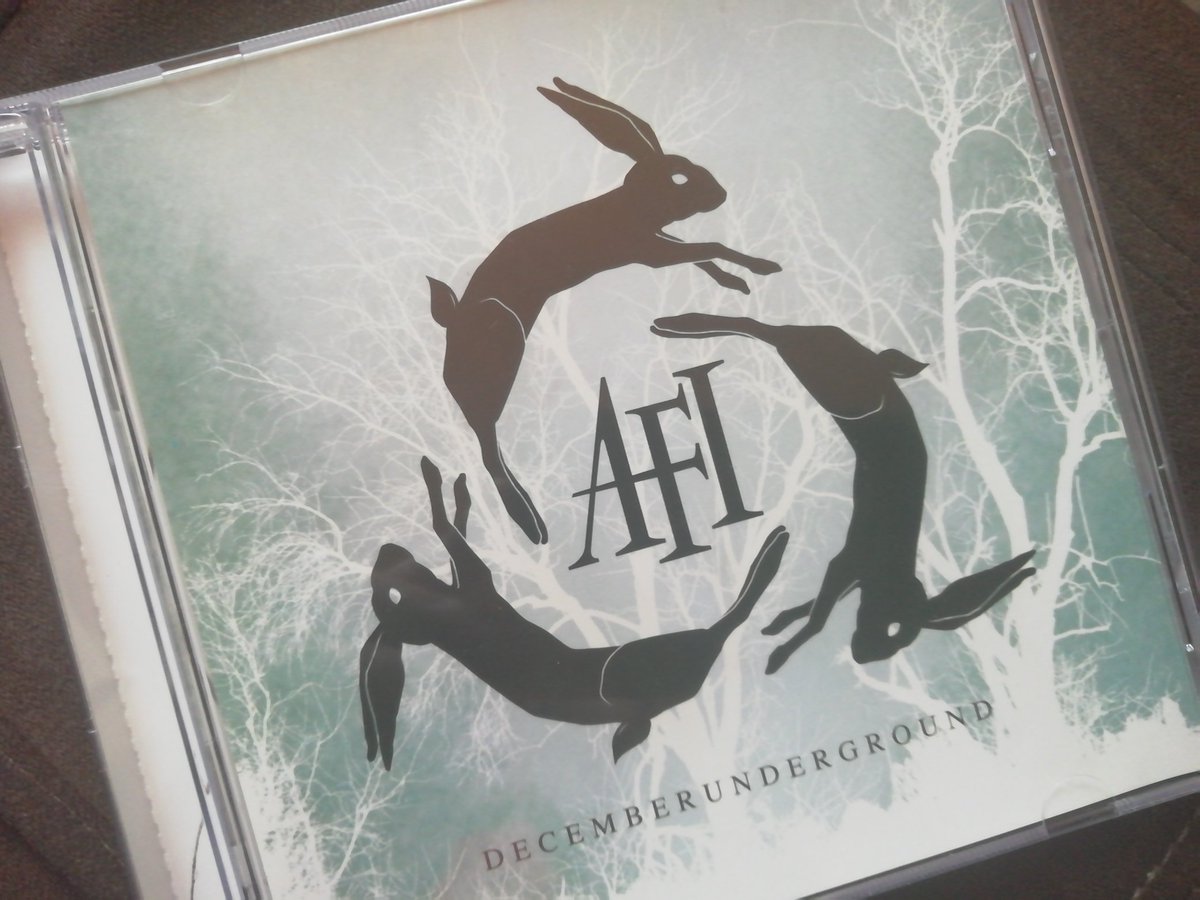 Eddorlo19's tweet photo. Thanks to @sinfronterashc &amp; @AFI for early Christmas... 🐰🐰🐰
#Decemberunderground https://t.co/1VrAUgz6YU