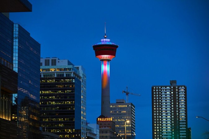 uicc's tweet photo. Every #WorldCancerDay on Feb 4th, landmarks around the world are lit up to raise #cancer awareness and to celebrate progress. Do you want to light up a landmark where you live? Send us an email on hello@worldcancerday.org for more guidance and add it to the Map of Activities! https://t.co/TxbUeInBLX