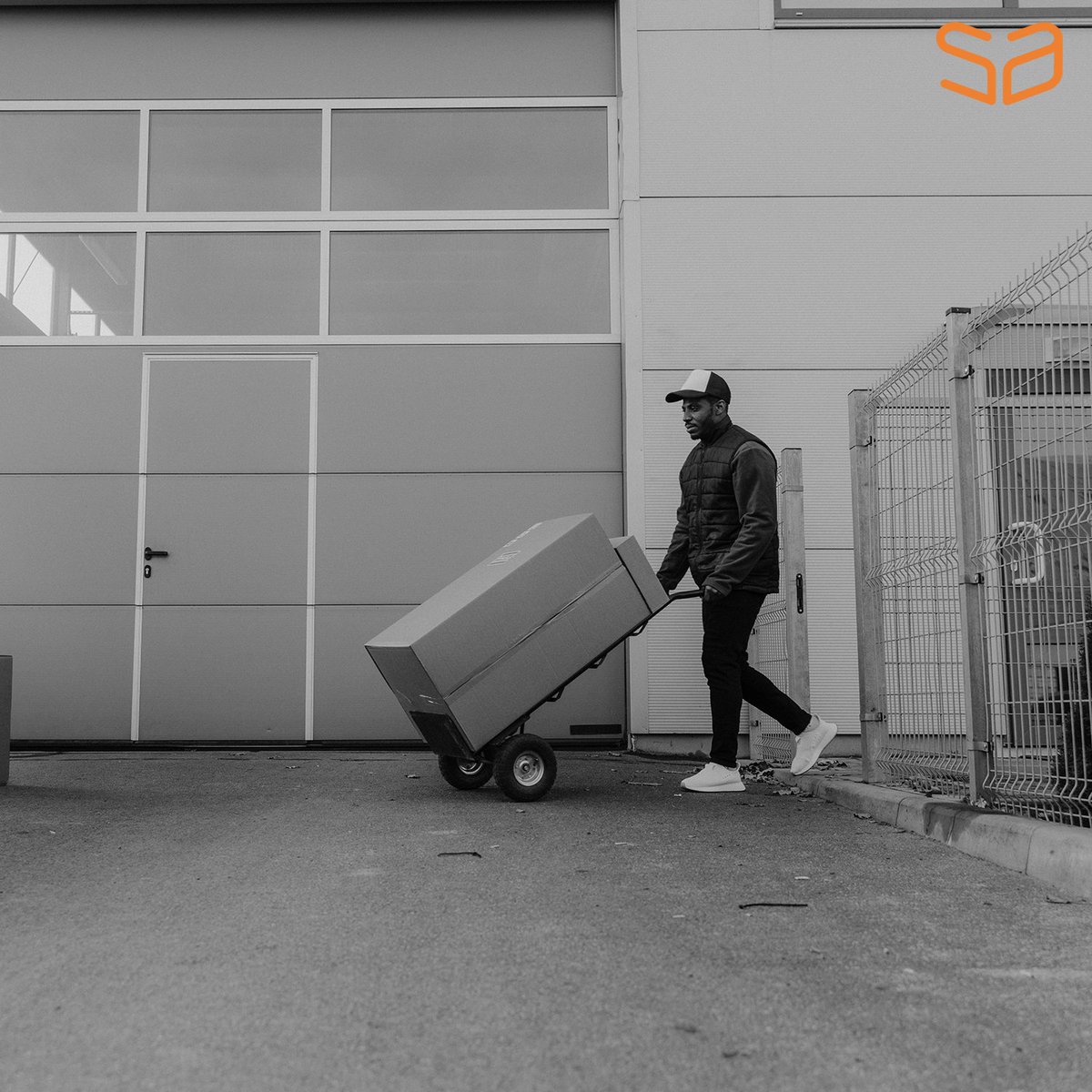 StowAwayApp's tweet photo. Have a time-sensitive, high-priority package? 📦

Don’t sweat it. Our travelers can get it there faster than traditional shipping companies. ⚡️

#localsamedaydelivery #Shipping #deliverydriver https://t.co/KRIjsrqeud