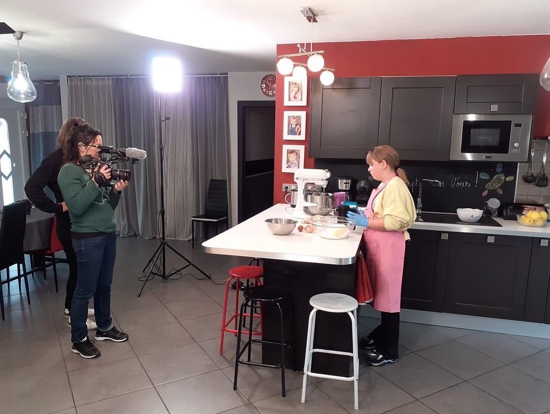 Telethon_08's tweet photo. 🏆 Notre marraine Vaïana est nominée pour le titre d'Ardennaise de l'année par L'Ardennais !
💰 + de 3000€ récoltés avec ses petites gourmandises !

🗳 On compte sur vous pour voter pour elle ! Vous avez jusqu'au 6 janvier 📆
🔗 C'est par ici ➡️ https://t.co/ECdluhUl95 https://t.co/LoDPFSq50B