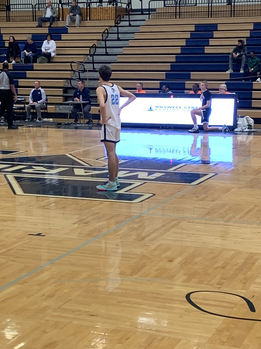 BenjiOxman's tweet photo. North Cobb Christian: 57
Marietta: 53

Marietta’s trapping &amp; pressure defense allowed them to make a comeback but NCC held on for the victory. ‘25 Josh Dixon made big plays down the stretch &amp; finished with 18P &amp; 3A. ‘22 Jack Hewitt had 14 (4 3PT) &amp; ‘23 Albert Wilson had 13P &amp; 7R https://t.co/qxNFPPhLDa
