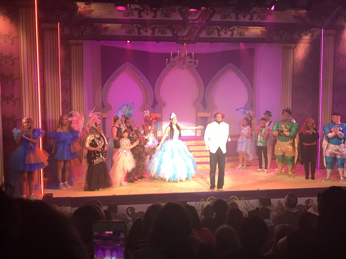 Our last little treat for the year… SisterHood Project - girls group at the Panto <a href="/The_Millfield/">Millfield Theatre</a> Brilliant show with a modern twist. Fabulous &amp; talented superstars from <a href="/PPArts_/">Platinum Performing Arts</a> We had a great time ❤️ Merry Xmas to you all ❤️ #SomerfordGroveAP #HaringeyGold #WeLoveMillfield