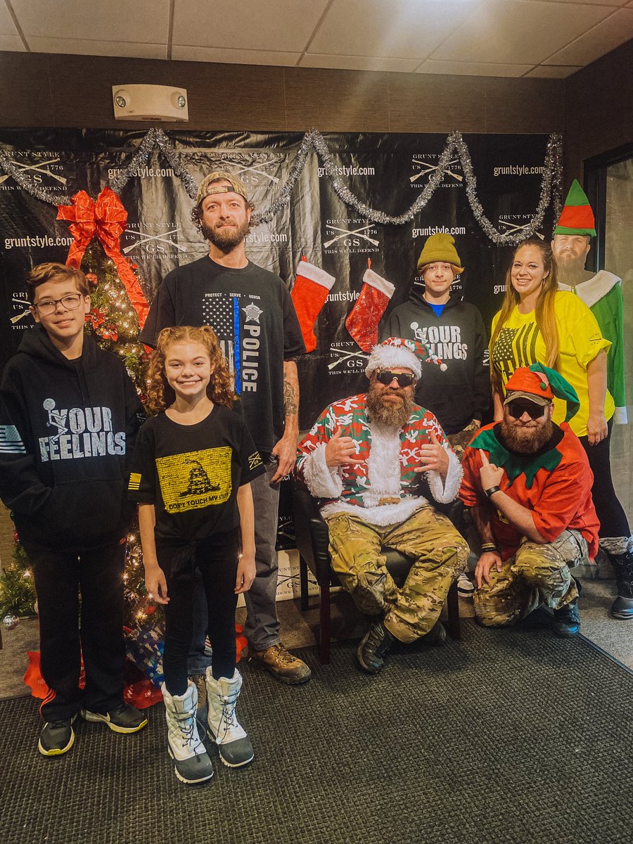 Gruntstyle's tweet photo. Huge thank you to everyone who came out and made our Tactical Santa Tour a big success!! We had an incredible time meeting and hanging out with everyone on this trip to all of our Grunt Style Retail locations!!
#gruntstyle #tacticalsanta #santa #christmas #holidays https://t.co/OiuaA5SDW3