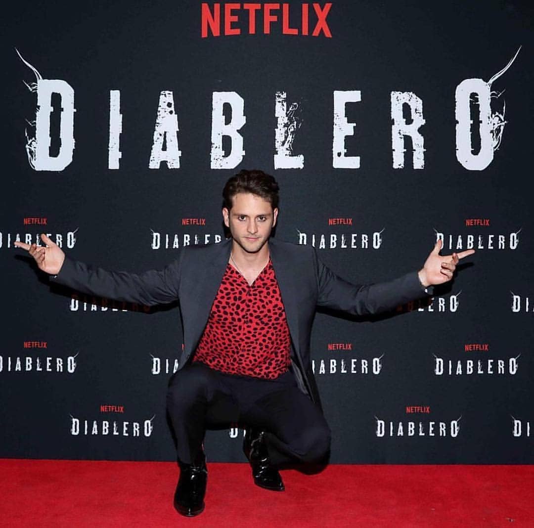 UckerParaguay's tweet photo. Hoy hace 3 años del estreno de la serie #Diablero @christopheruck

Ambientada en 🇲🇽 #México, sus 2 temporadas ya han sido vistas por miles de espectadores en todo el mundo. https://t.co/zMehrRTebv