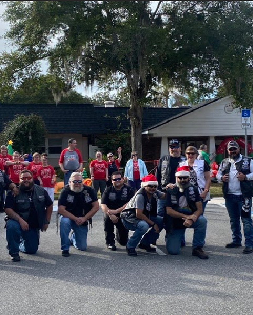 iomc915's tweet photo. Iron Order Motorcycle Club  Orlando, FL charter. The O-Town syndicate made a donation of 1420$ to The Russell Home for Atypical Children. The donation will help purchase gifts for the children that they take care of. #Charity #therussellhome #ironordermc https://t.co/AqUvj77VBm
