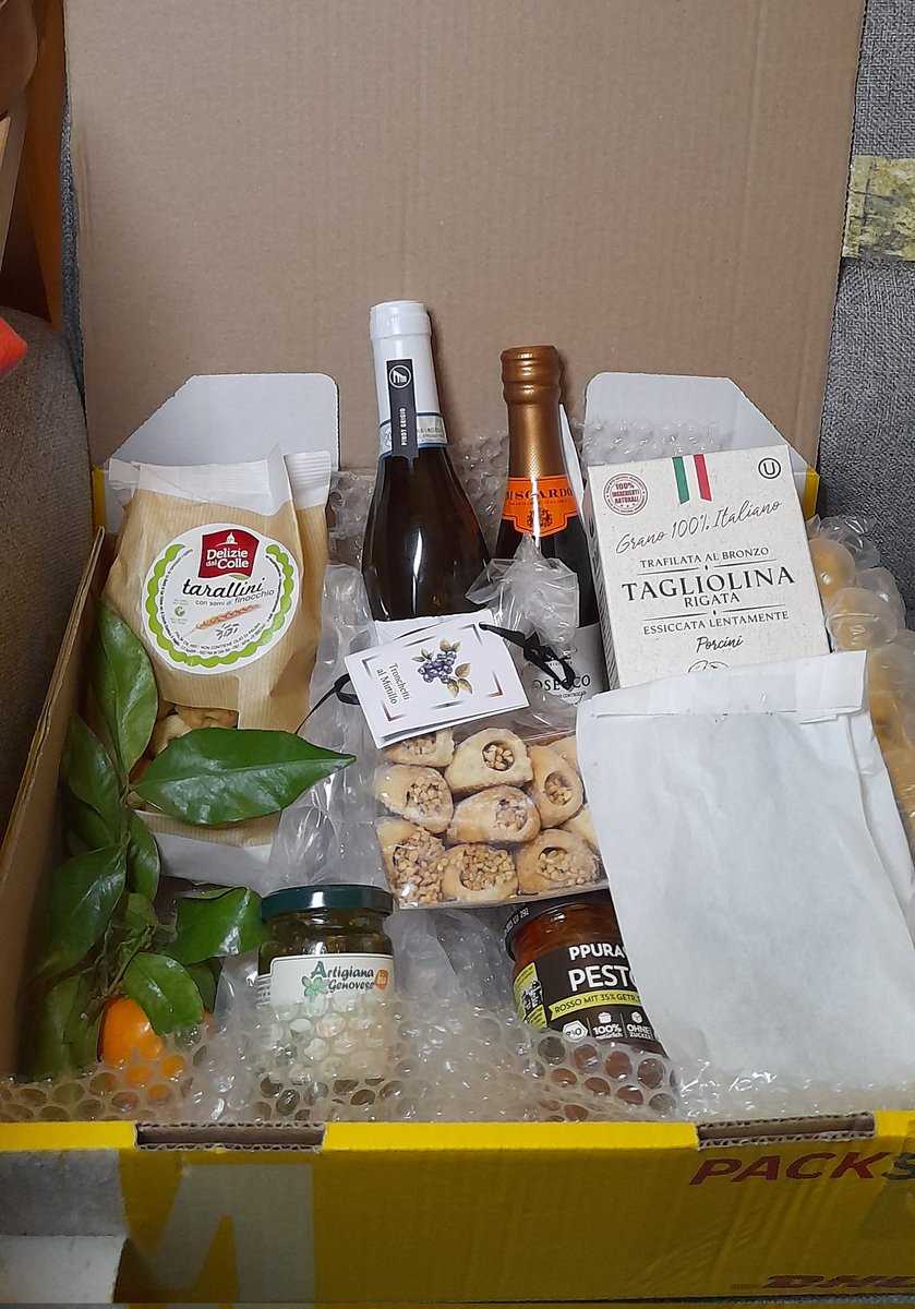 #christmasparty <a href="/storytile/">storytile</a> mit wunderbarer Ausstattung - danke an die Chefs dafür!