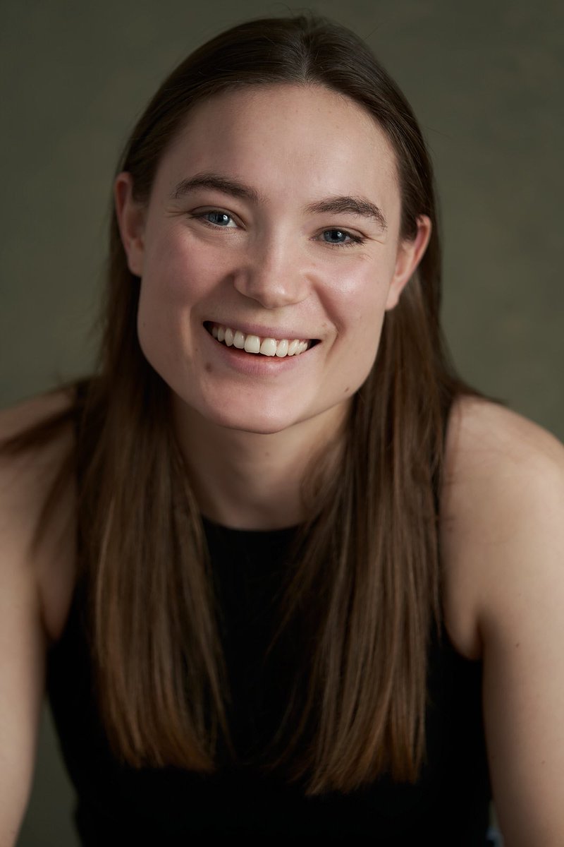 lornapanton's tweet photo. Had the best headshot session with @sonjab_photo I love my new headshots                                                  @V_S_Management #newheadshot https://t.co/jluSGDQzEV