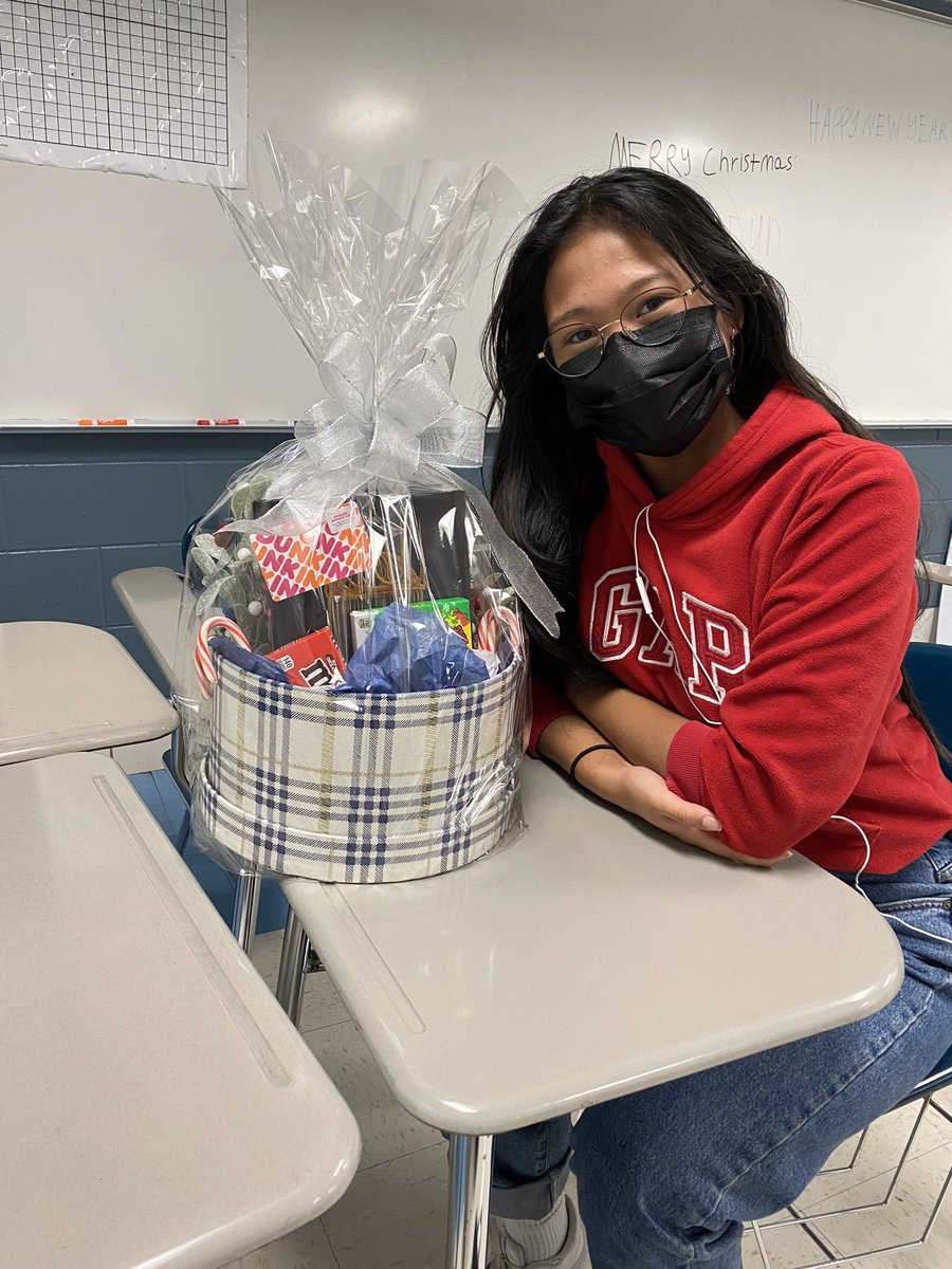 SpartansLMC's tweet photo. Congrats to K for winning the “First Line Trivia” basket!  The basket includes a book, a cozy blanket, candy, and a donated Dunkin Donuts gift card. https://t.co/u88vTKvhKY