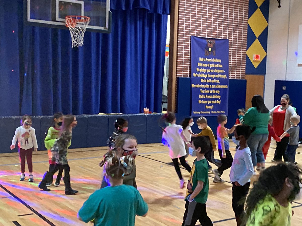 Bellamy_Rome's tweet photo. PBIS Dance party !!! The kids have all been taught the rule and expectations of Bellamy school and now it’s time to party. https://t.co/Nqim1lPWpL