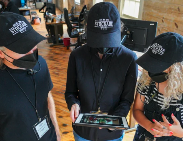 StockadeWorks's tweet photo. Looking for a fashionable way to show your love for Stockade Works? Or for some last minute holiday gifts?

Check out our online merch store, offering warm knit caps, adjustable hats, and useful pouches. 
https://t.co/qGhKoTIHHs

Helping #makelocalwork never looked so good! https://t.co/O064zWSq7B