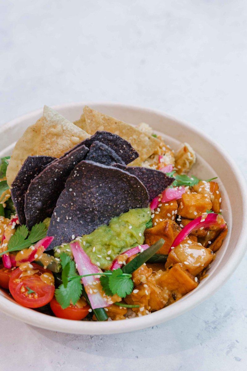 chefjokeeffe's tweet photo. Mmm, the Mexican bowl at Nomad Cafe T1 Dublin! What a class healthy bowl and a really fun project - delighted with the result! Pop in and say hi the next time your flying 💪. https://t.co/ZBovfj1dWn