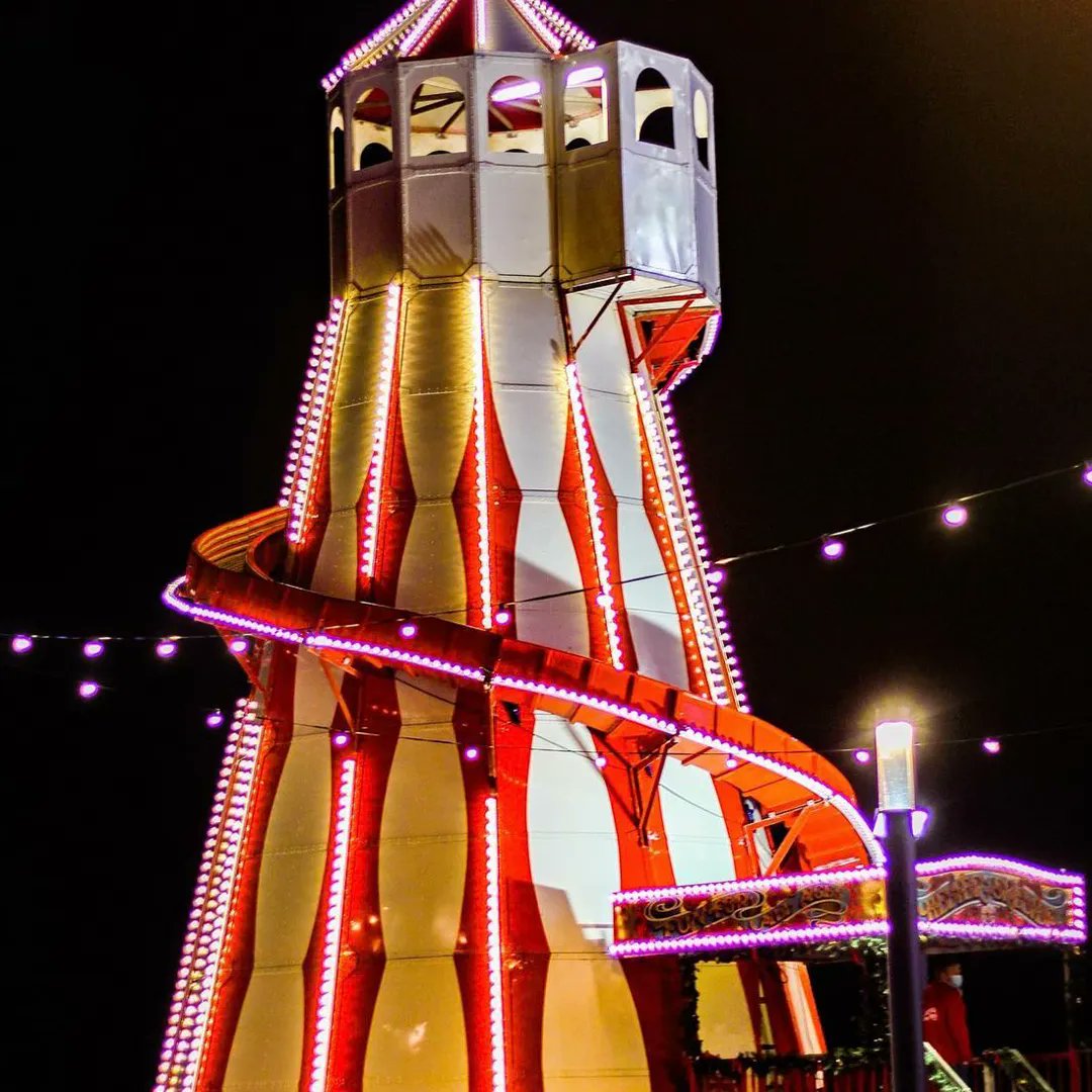 RizzoliProsecco's tweet photo. Christmas isn’t Christmas without ice skating, markets, drinks and shopping!⛸ 🛍

Have you had the chance to visit 
@christmaswonderlandlakeside at 
@lakeside yet?❄️

Why not pop inside to us after your visit? Warm up with some hot drinks or our exclusive Christmas cocktails🍸 https://t.co/LQhymY8ci2