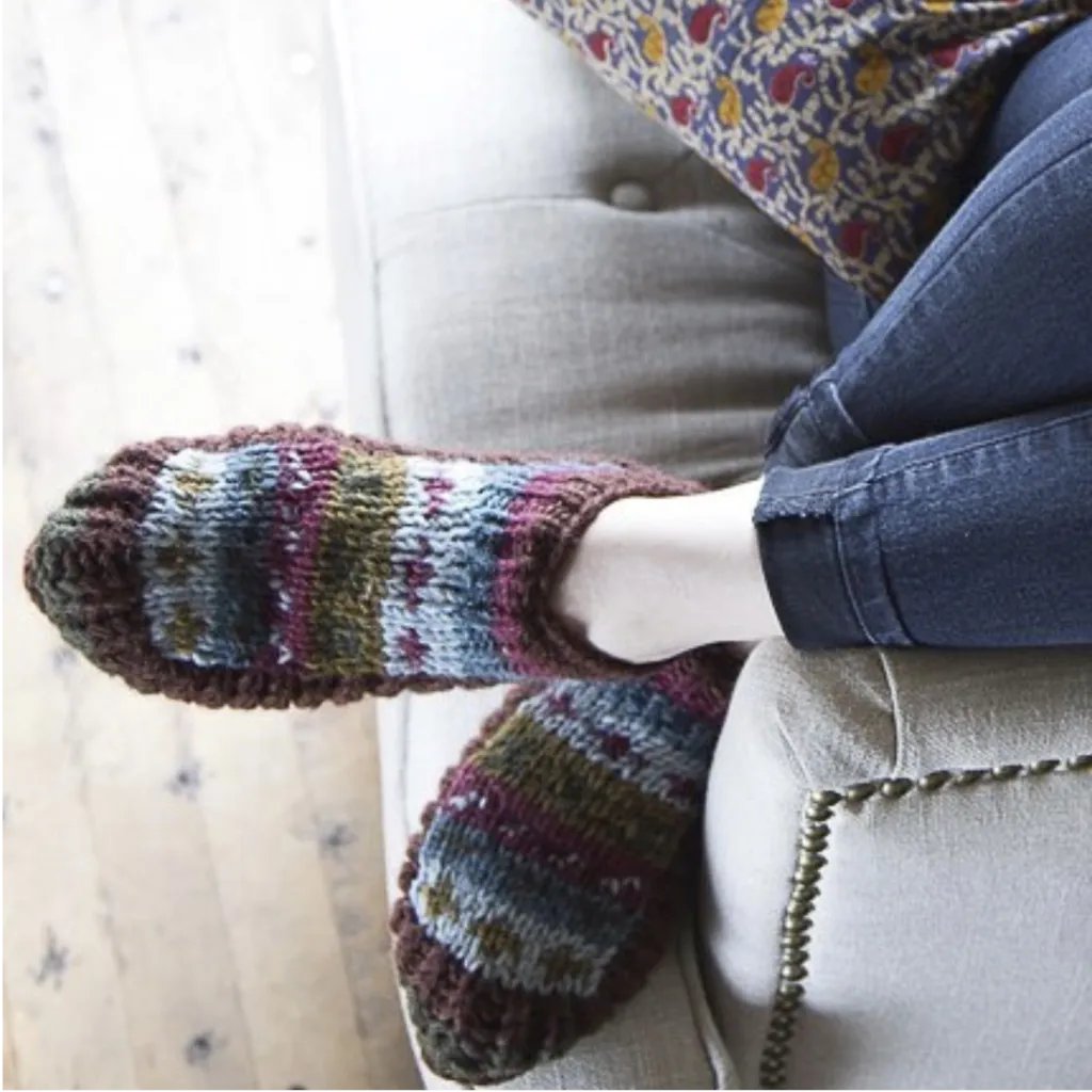 globalgiftsFT's tweet photo. Today is the Winter Solstice, the shortest day of the year which marks the official transition from Autumn to Winter.

Come visit us to shop our collection of cozy socks, woolens, blankets, and candles to get you through this long night! https://t.co/HsW6Td2Gbr