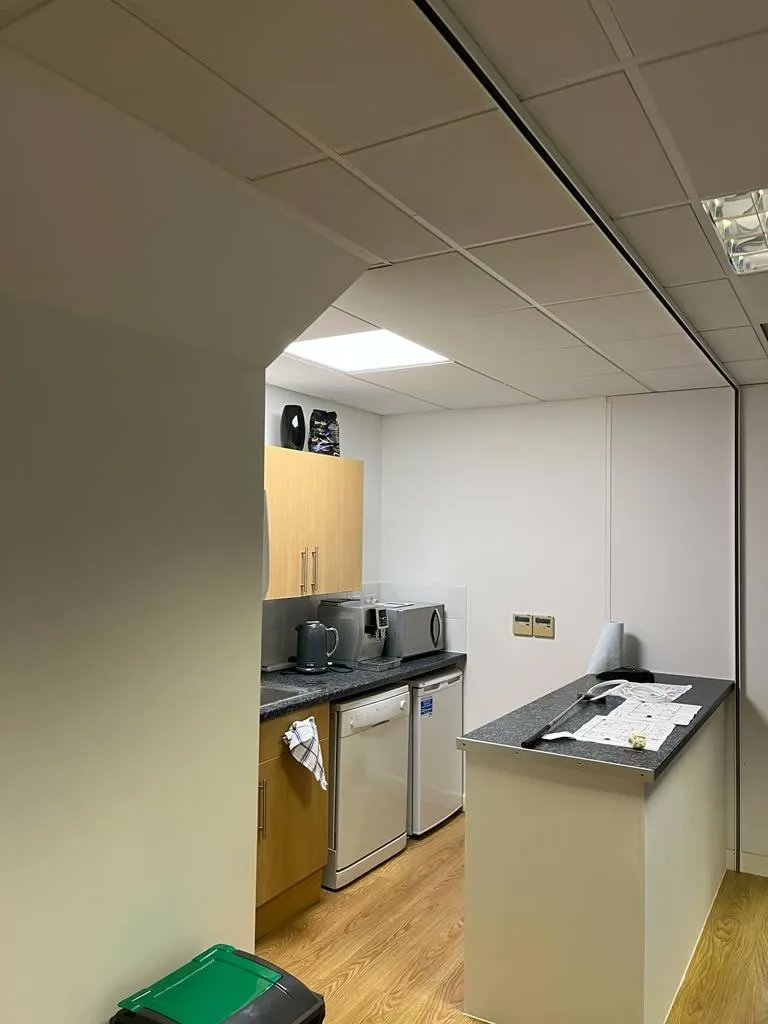 likeelectrical's tweet photo. 2021 threw a lot of challenges for businesses across the UK. We are very thankful that our team were able to stay healthy and that we got to work with some great clients over the course of the year.

Read more: https://t.co/3UV3YJ8Egm

#electricalcontractors #electricians https://t.co/I30Glsmn7B