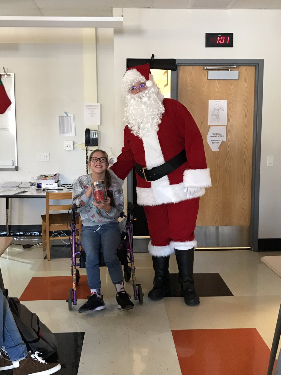 NASD_LSS_Class's tweet photo. SANTA came to visit the Life Skills and Autistic Support Classroom!!! https://t.co/1yfPRiC5r4