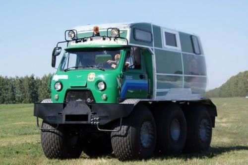 QuirkyRides's tweet photo. A #UAZ 452: 1st produced in the #SovietUnion/#CCCP from the #1960s & subsequently in #Russia ๐ท๐บ this one is a #BitOfABeast https://t.co/xkY87SOV11