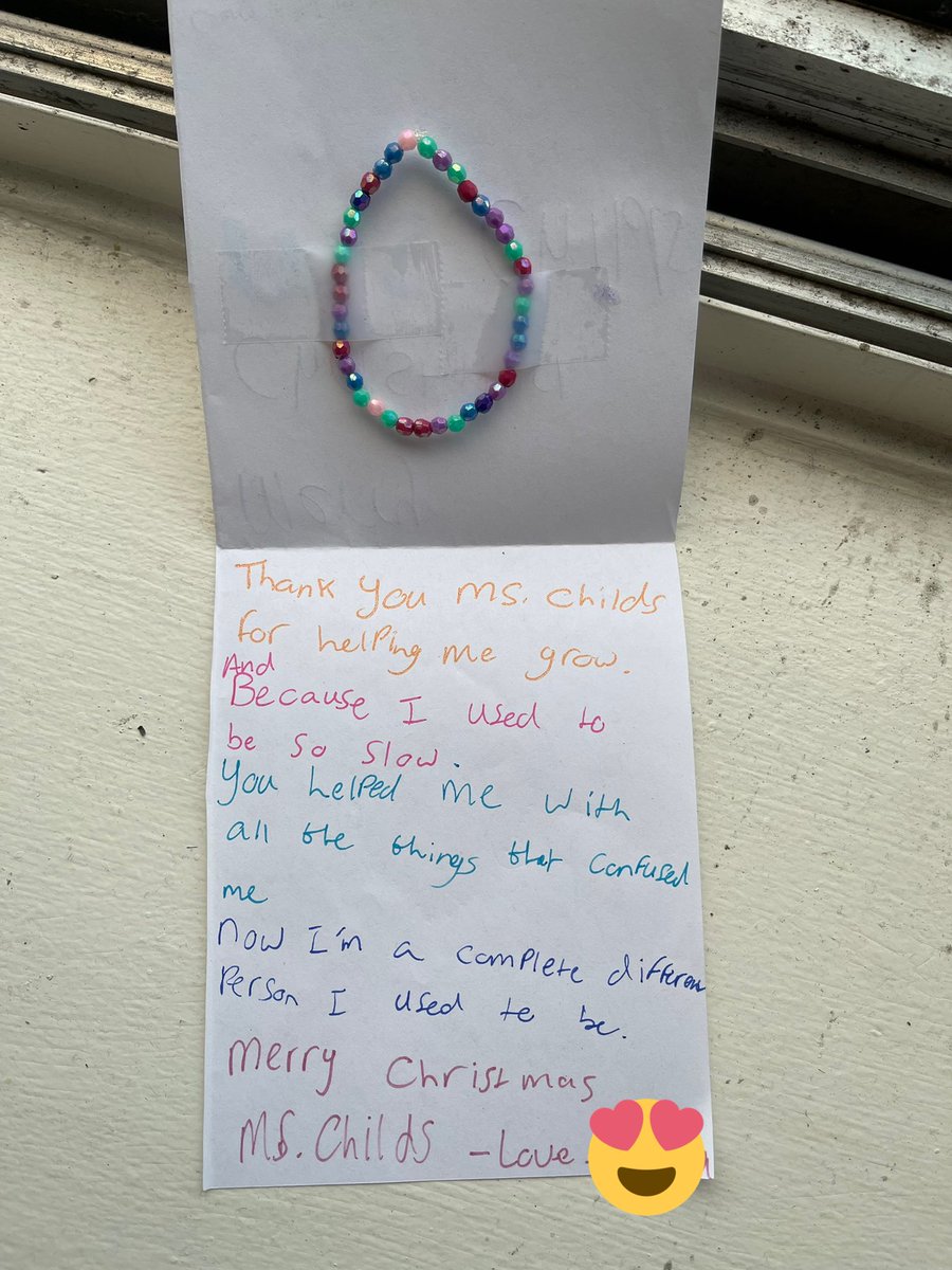 TeachChilds's tweet photo. Hand written holiday cards and gifts are the best 😭
“You helped me with all the things that confused me”
“Now I’m a complete different person…”
#studentcards https://t.co/gZxVLMBHwd
