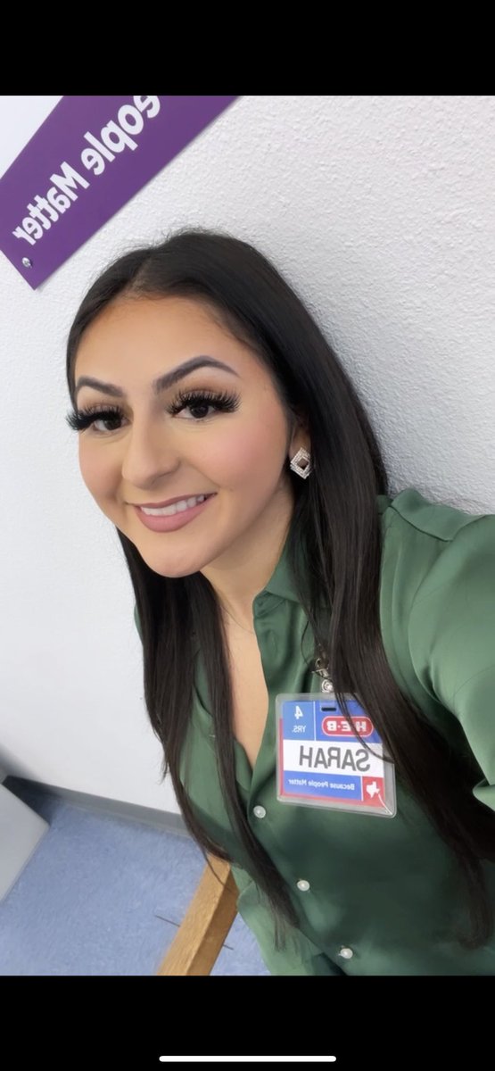 sarahnxtdoor's tweet photo. I’m very blessed to have accepted my offer with H-E-B as a Store Operations Management Intern this summer! ❤️ I can’t thank my Store Leadership and Management for supporting me through my H-E-B career the past 4 years. #2022 https://t.co/nS6ihxnn6y
