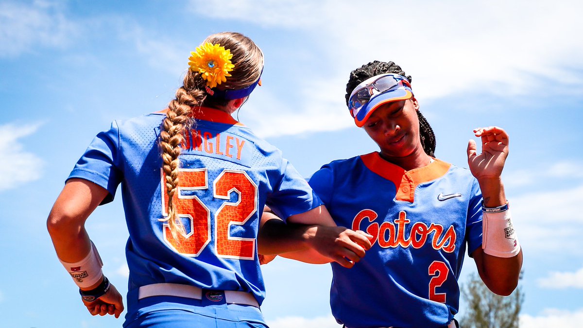 GatorsSB's tweet photo. 5️⃣2️⃣ Days‼️ #GoGators 

Who else is counting down to the 2️⃣0️⃣2️⃣2️⃣ season with us? https://t.co/875y9P4cIZ
