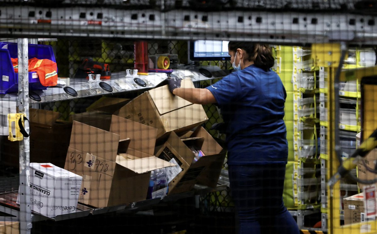 Recyclingbincom's tweet photo. Amazon’s use of plastic soared in 2020, environmental group says. Read more: https://t.co/tMsA7qnFSt https://t.co/yb8MLv8ta0