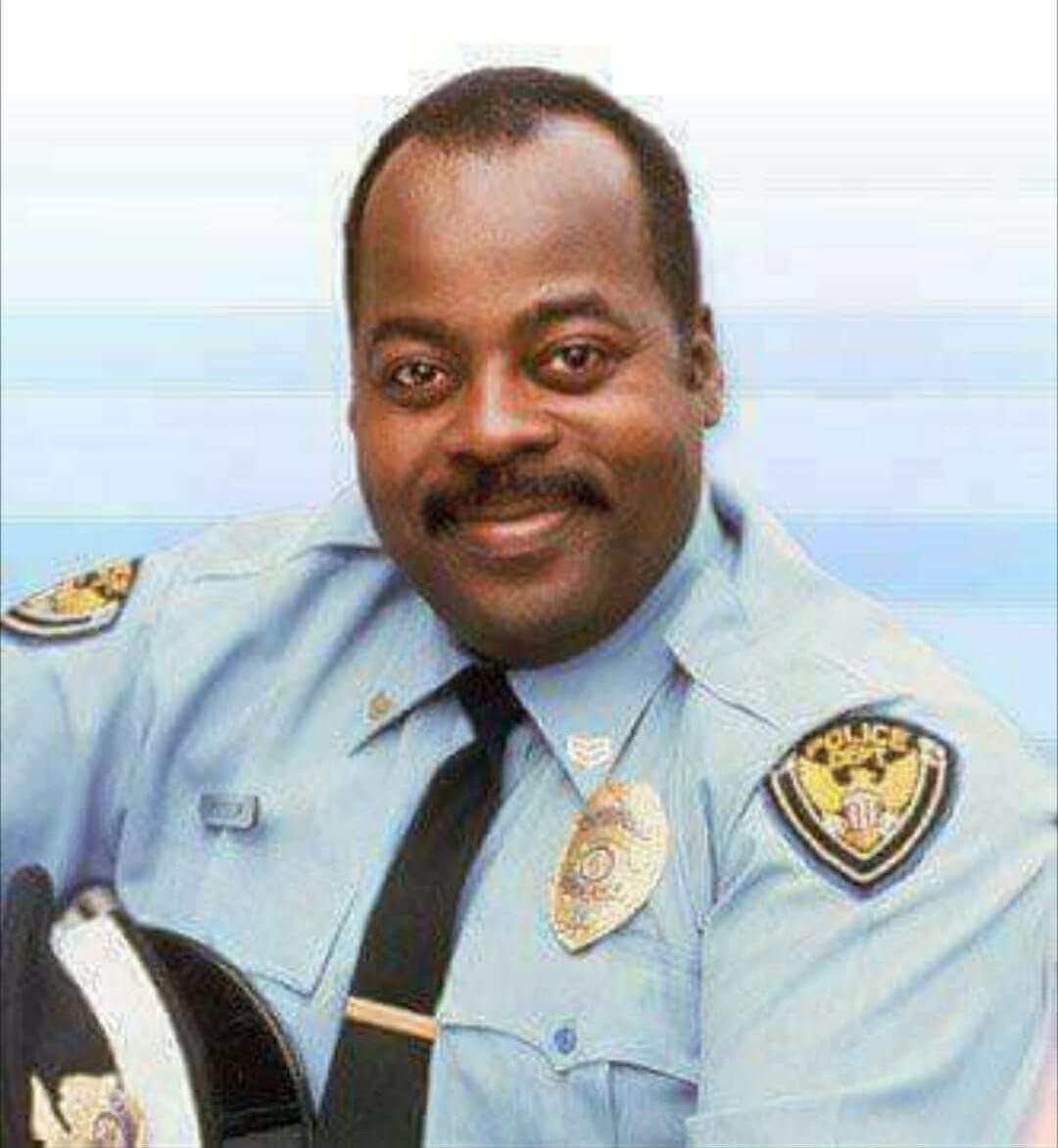 VareseSarabande's tweet photo. 33 years ago today, Sergeant Al Powell helped save dozens of lives after being sent to investigate a prank call coming from Nakatomi Plaza in Los Angeles. 

Today, like every Christmas Eve, we salute Sgt.Powell. Retweet to honor his bravery. https://t.co/c9FyPmuczW