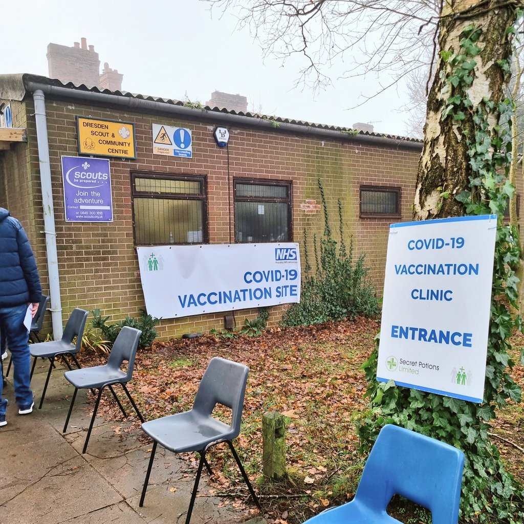 grahproc's tweet image. Big shout out to 6th Dresden Scout Group in neighbouring @StaffsScouts for lending their HQ as a very efficient and busy vaccination site.

I am now BOOSTED💉