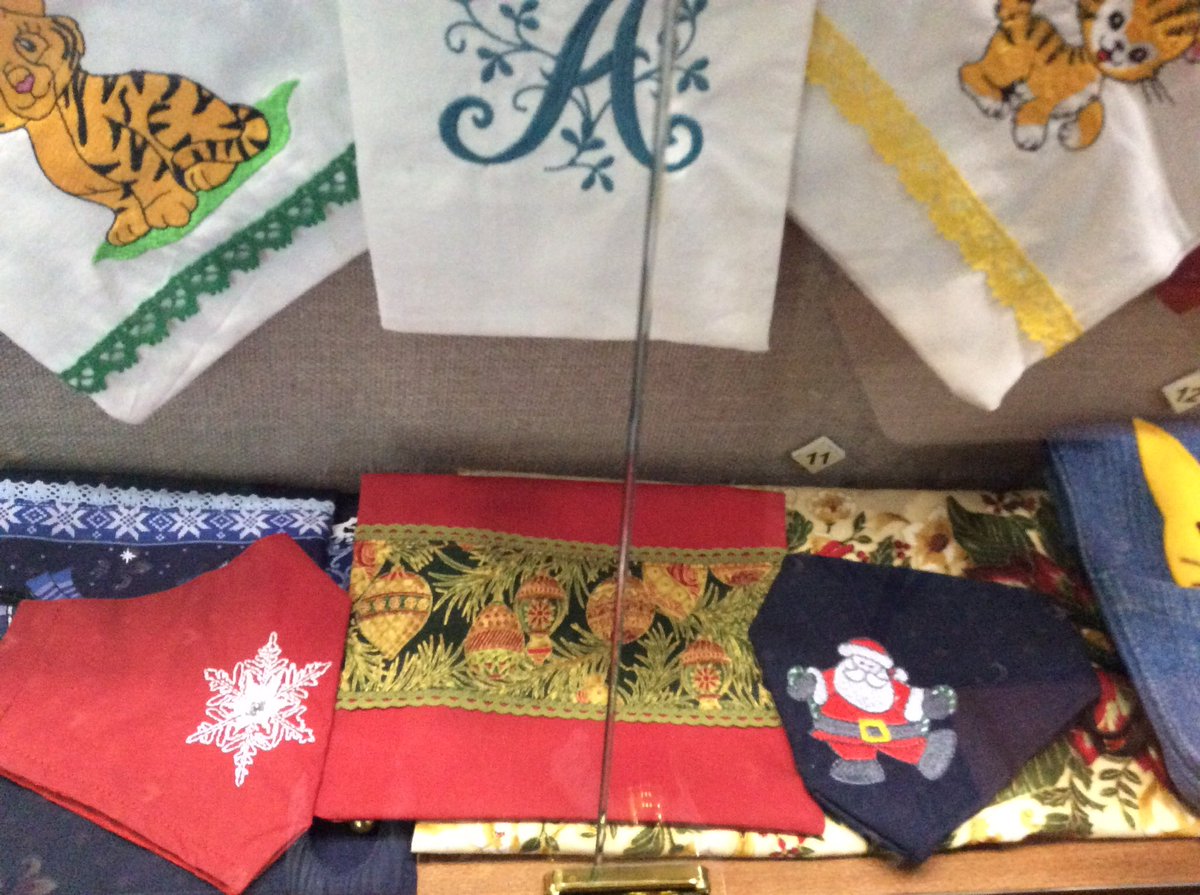 Muchkaeva63's tweet photo. На выставке « От сувенира к сувениру» в день рукоделия!🧶🧵🪡 https://t.co/ZWJFGngWpL