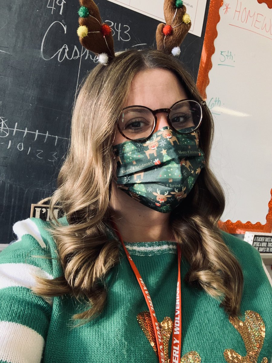 MissFarr4's tweet photo. We’re getting there! 3 more days! 🦌🎄🎅🏼 #imfine #everythingisfine #wcsdletsgo https://t.co/xoBp72YX7L