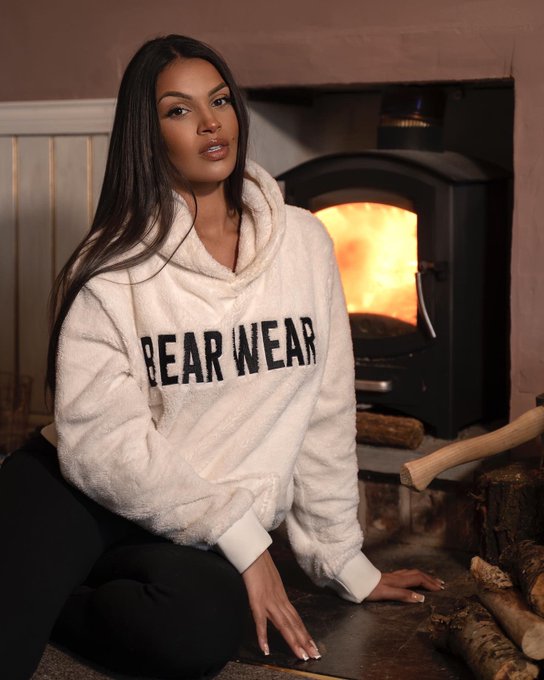 ORDER BY MIDNIGHT TO GET YOUR BEAR WEAR IN TIME FOR CHRISTMAS! 🐻&zwj;❄️   WITH UP TO 90% OFF IN OUR CHRISTMAS