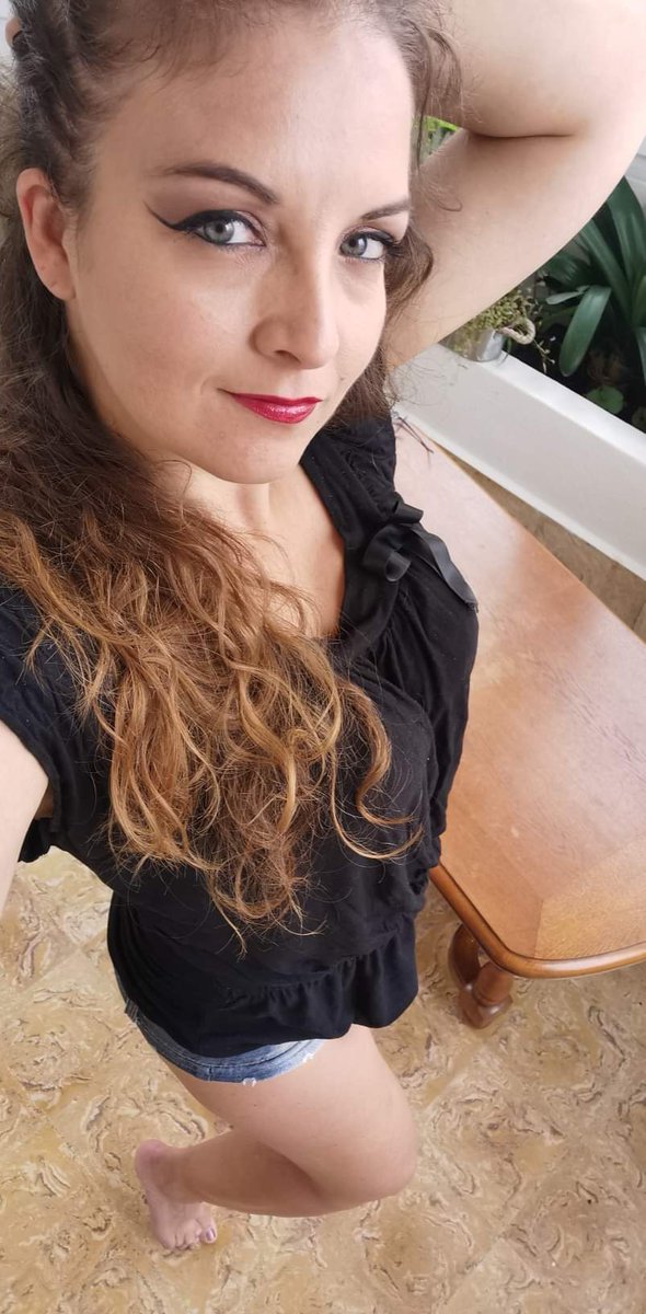 oksana_glamour's tweet image. Bonne soirée 🥰