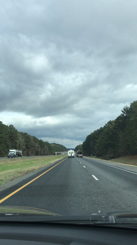 YurmanRodriguez's tweet photo. On the road.
#SweetAlabama https://t.co/hYu45PfgTV
