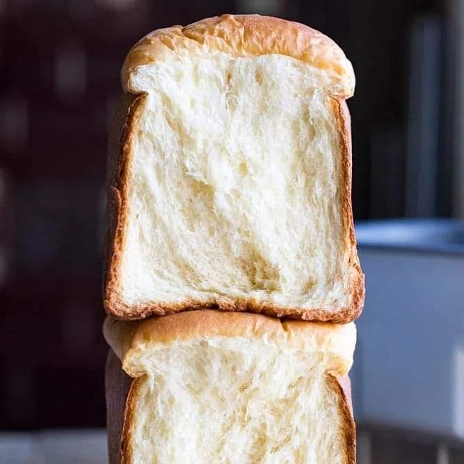 JJKimchimari's tweet image. Milk Bread for the Bread Machine with No Tangzhong! 🍞❤️ Fluffy, pillowy, and sweet - this will be your new favorite! #baking #milkbread #bread #bakinglove #bakedwithlove #homemade 

kimchimari.com/milk-bread-bre…