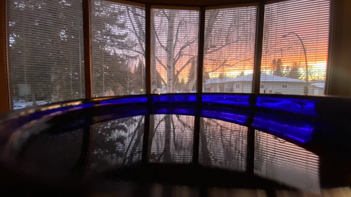 NeilEnock's tweet image. I know it’s been a while… But here’s this evening‘s #MugShotz… Just looked out the window and it caught my eye! 😊☕️