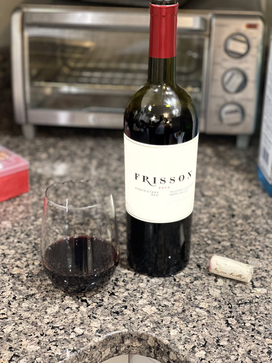 mjmaryott's tweet photo. Cheers! @garyvee #winetext https://t.co/2TdH4iV9i9