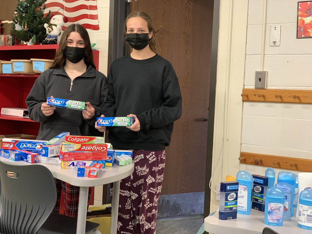 SmithtownCSD's tweet photo. HS West's Advanced Clothing Construction Class Teams with FCCLA to Assist Local Families

Details: https://t.co/vdrF9EMsby

#believe https://t.co/XOPIip9d6W