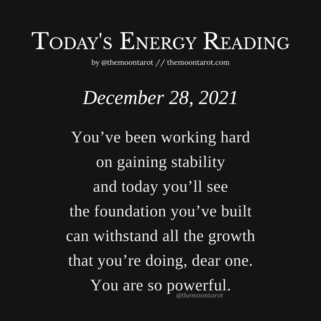 themoontarot_'s tweet photo. Today's Energy Reading: December 28th, 2021 https://t.co/w5z5G5yEsy