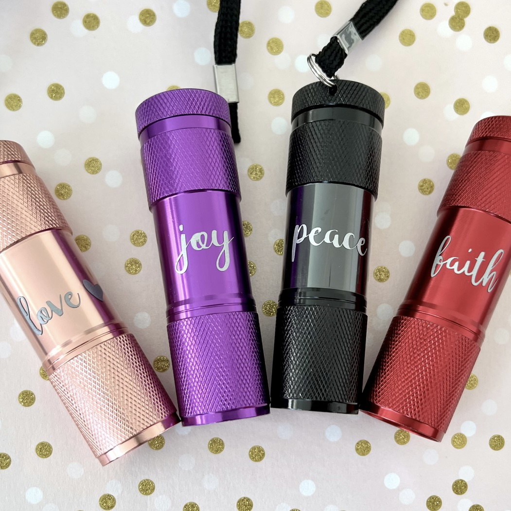 madeit's tweet image. These gorgeous mini LED torches by Bubble Design are compact and portable and are perfect to take away camping or just for use around the house. They can also be personalised for gifts!

madeit.com.au/Main/Item?item…

~*~

#miniledtorch #minitorch #personalisedgifts