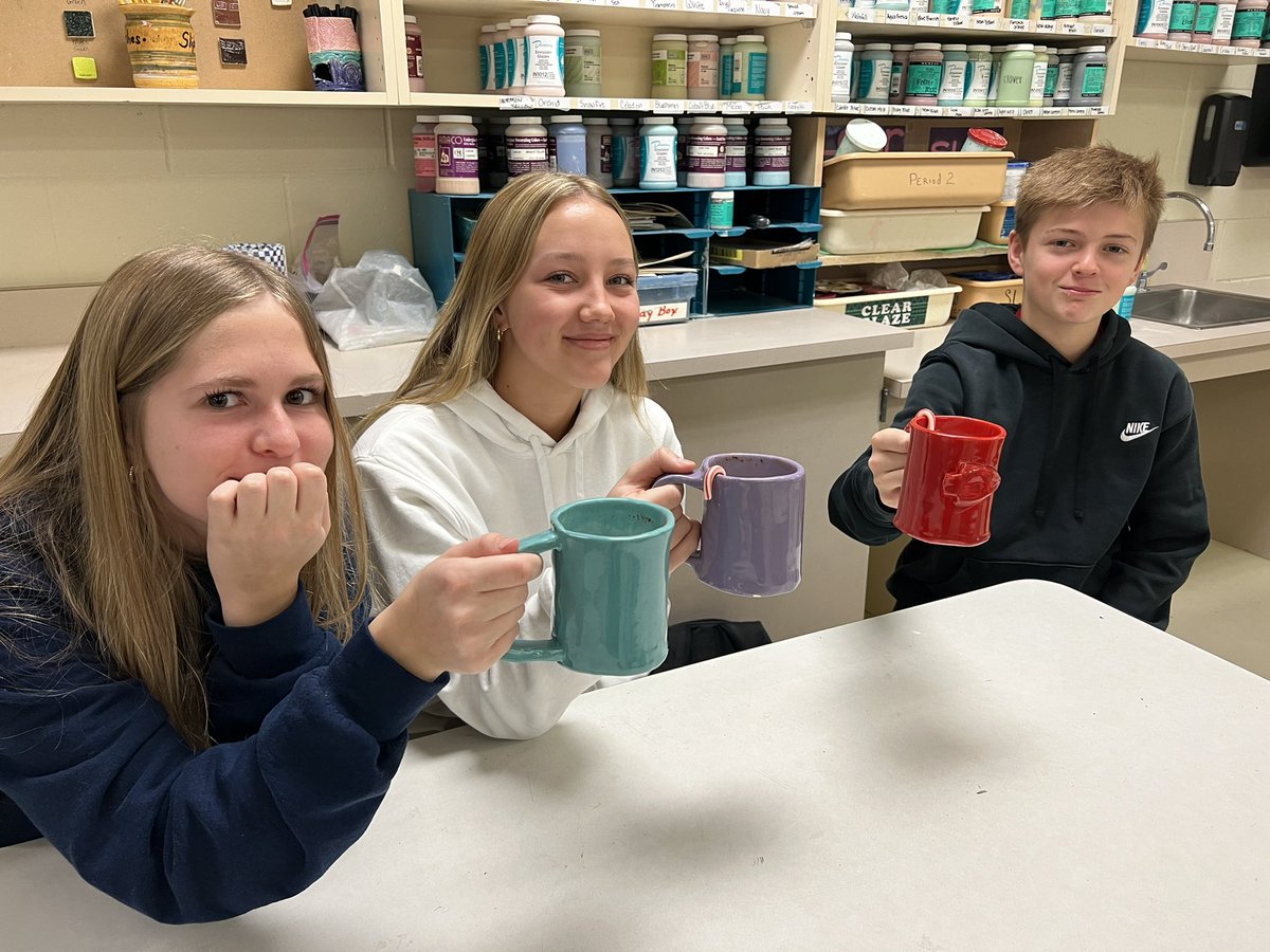 ArtsyTeacherOne's tweet photo. It’s the last day of 8th grade Sculpture/Pottery and these kids are drinking hot chocolate in the ceramic mugs they made themselves! So fun. 🍫 ☕️ @BethLFink @mps_russell @jsutfin @MillardPS @MrsKatieHadan @Snowhusker5 #RussellExploratory @jsutfin #RussellExploratory https://t.co/zxU6rHFyc8