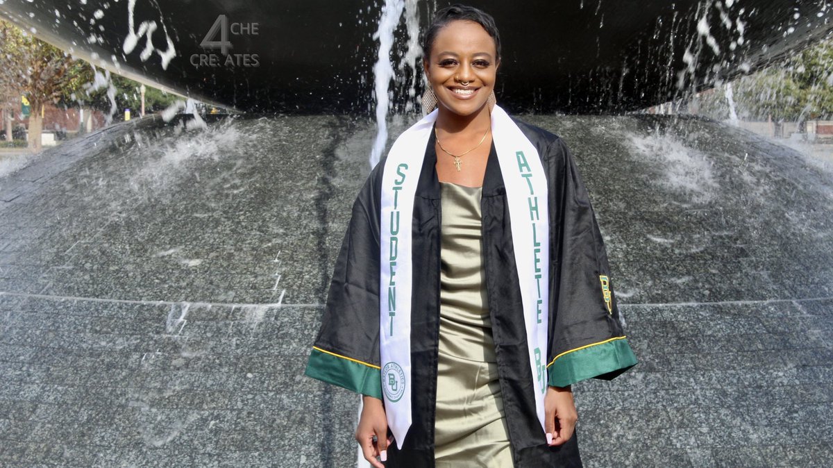 4cheCreates's tweet image. Congrats again to all the December graduates!🎓🎊🎊